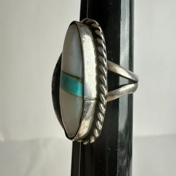 Sterling Silver Mother of Pearl Turquoise Ring Size 5.5 Signed BW - Picture 3 of 7
